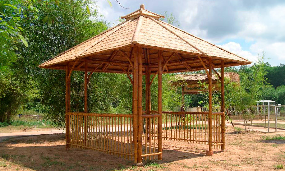 SQUARE GAZEBO